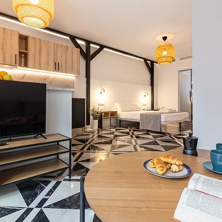 El Patio De La Luna Freshapartments Malaga Ngoại thất bức ảnh