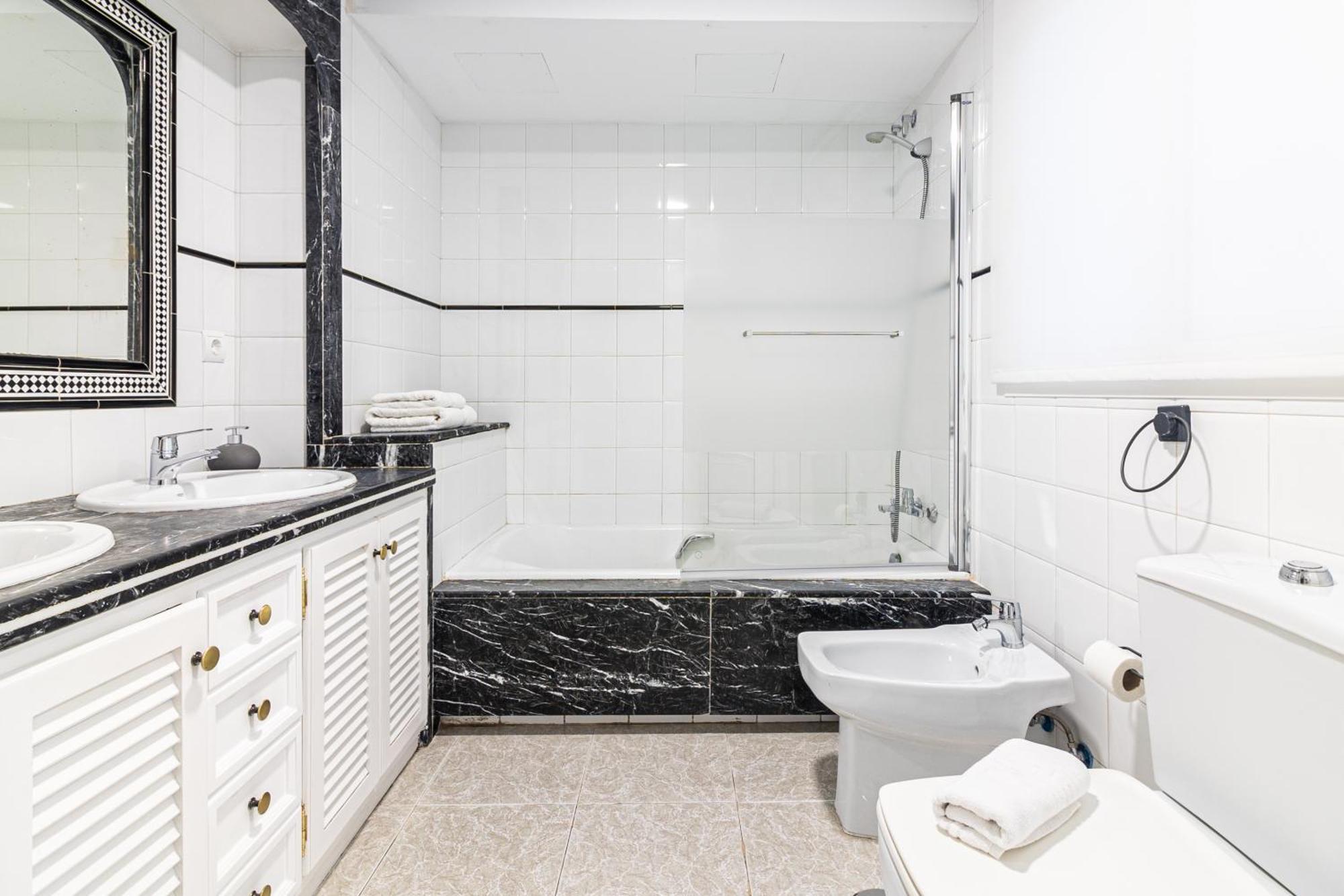 El Patio De La Luna Freshapartments Malaga Ngoại thất bức ảnh